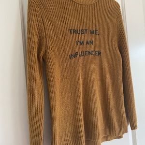 Crewneck sweater